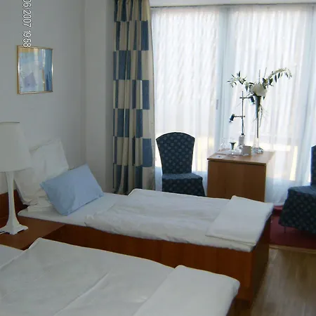 Hotel Nordmarkt 3*